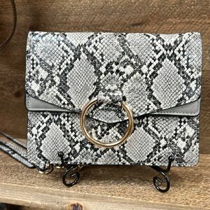Urban expression black, gray and white snakeskin bag